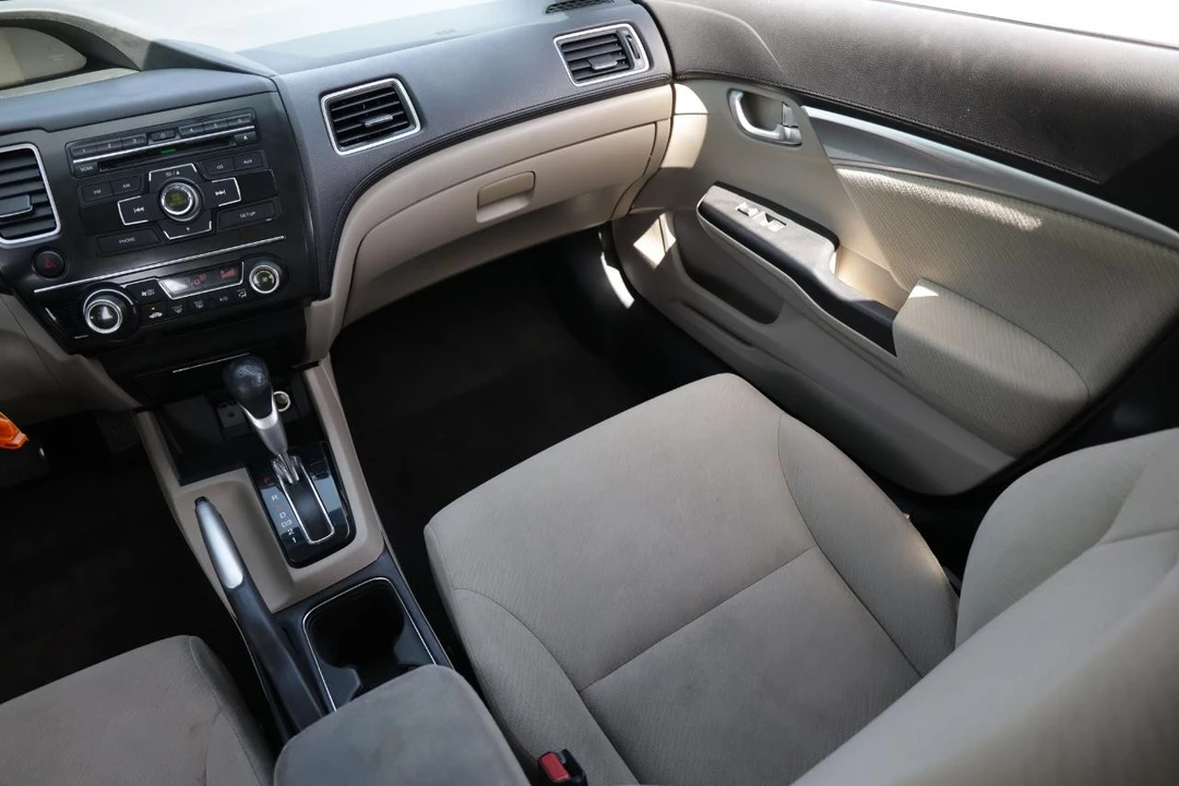 2013 Honda Civic 9th Gen - Image 21 of 31