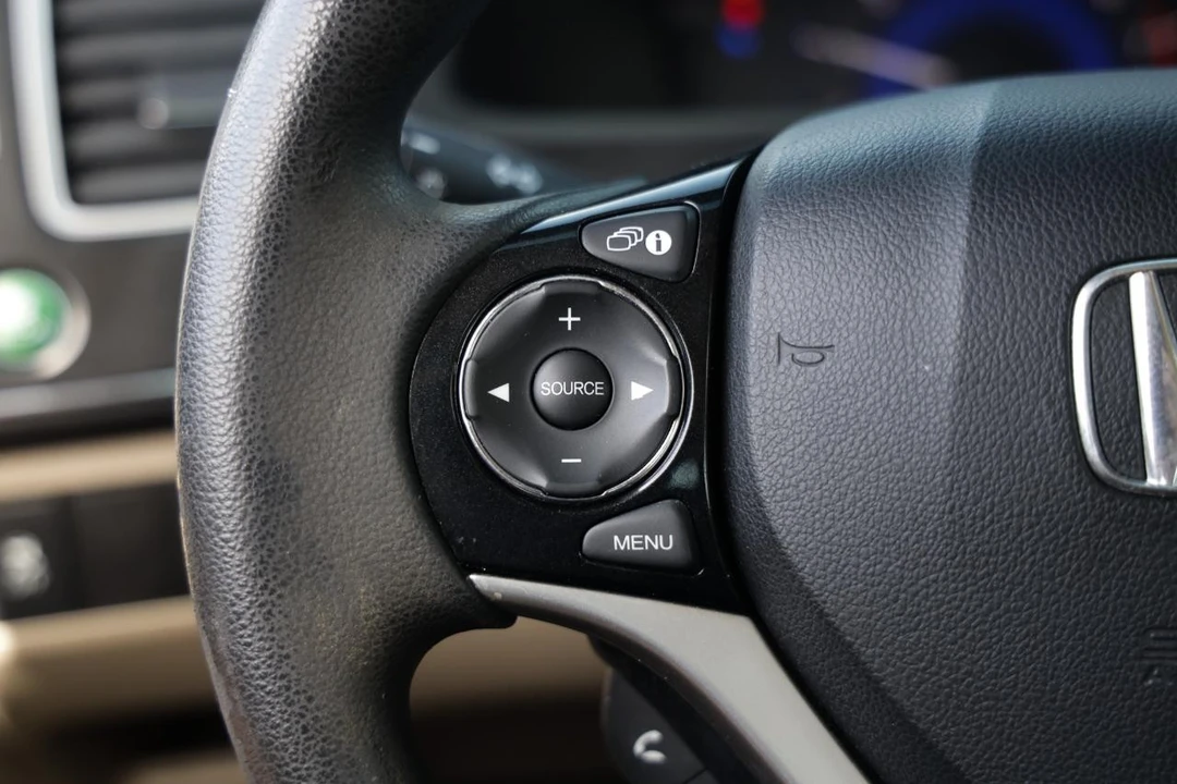 2013 Honda Civic 9th Gen - Image 25 of 31