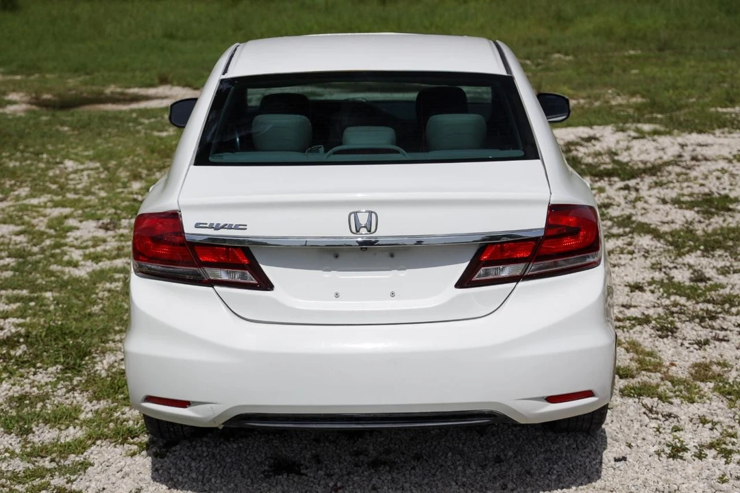 2013 Honda Civic 9th Gen - Image 9 of 31