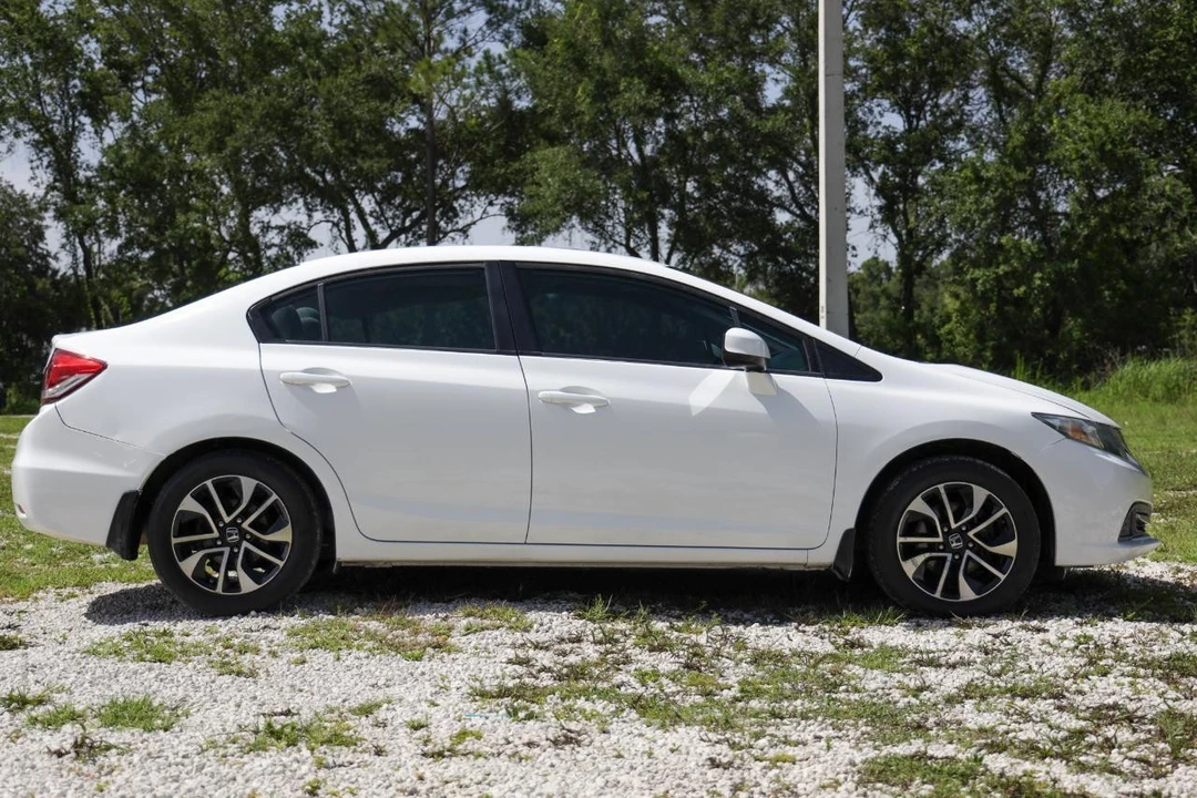 2013 Honda Civic 9th Gen - Image 13 of 31