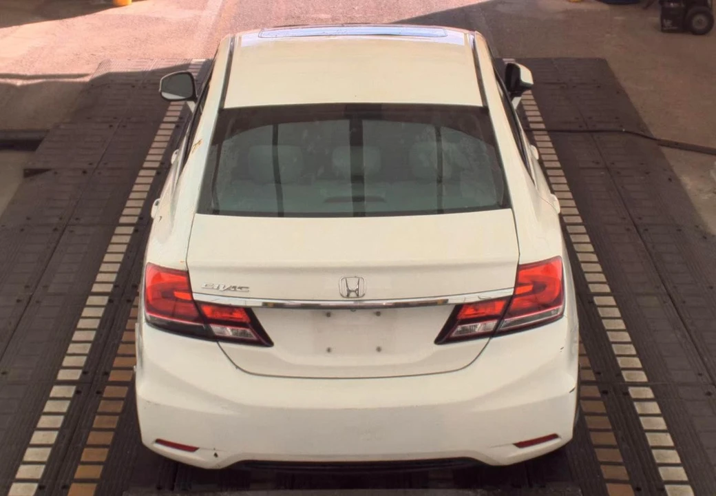 2013 Honda Civic 9th Gen - Image 6 of 14
