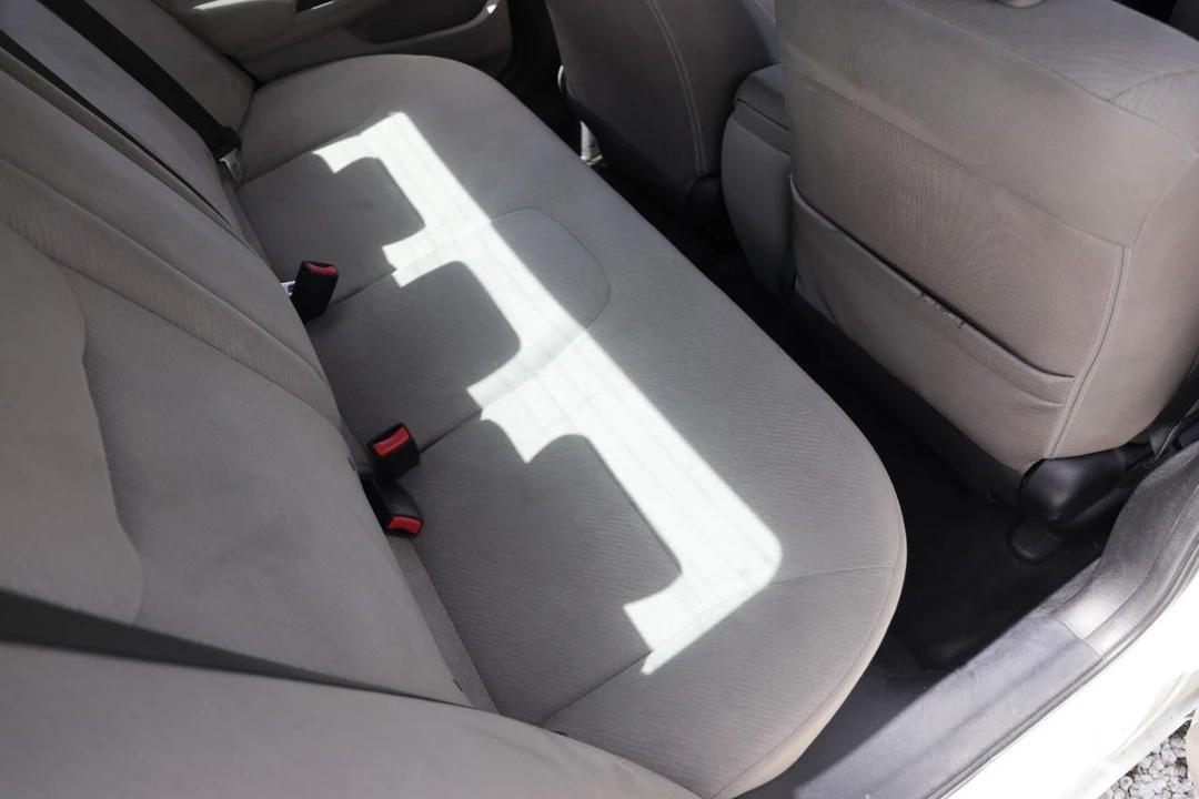 2013 Honda Civic 9th Gen - Image 12 of 31