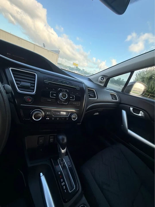 2013 Honda Civic 9th Gen - Image 8 of 20