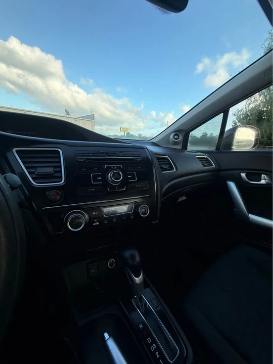2013 Honda Civic 9th Gen - Image 2 of 20