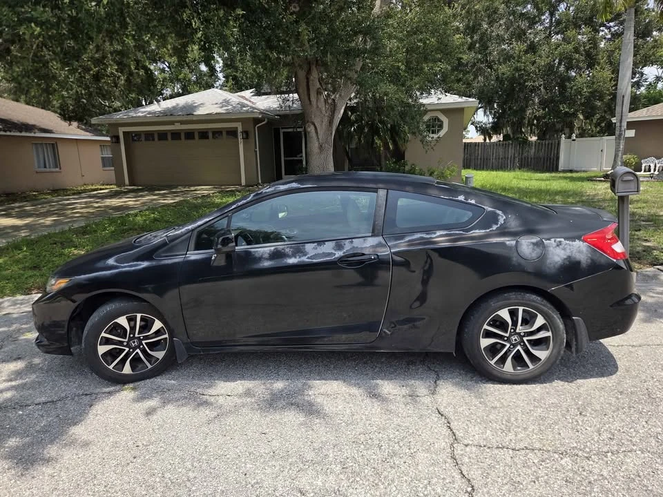 2013 Honda Civic 9th Gen - Image 2 of 11