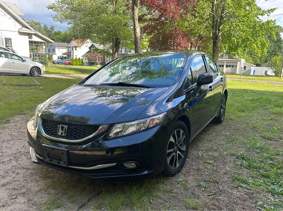 2013 Honda Civic 9th Gen - Image 2 of 9