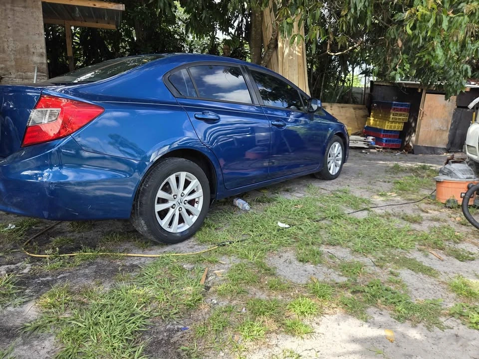 2013 Honda Civic - Image 3 of 7