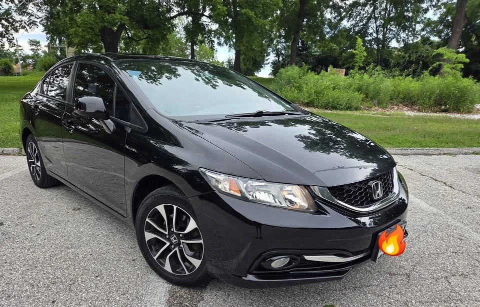 2013 Honda Civic 9th Gen - Image 3 of 11
