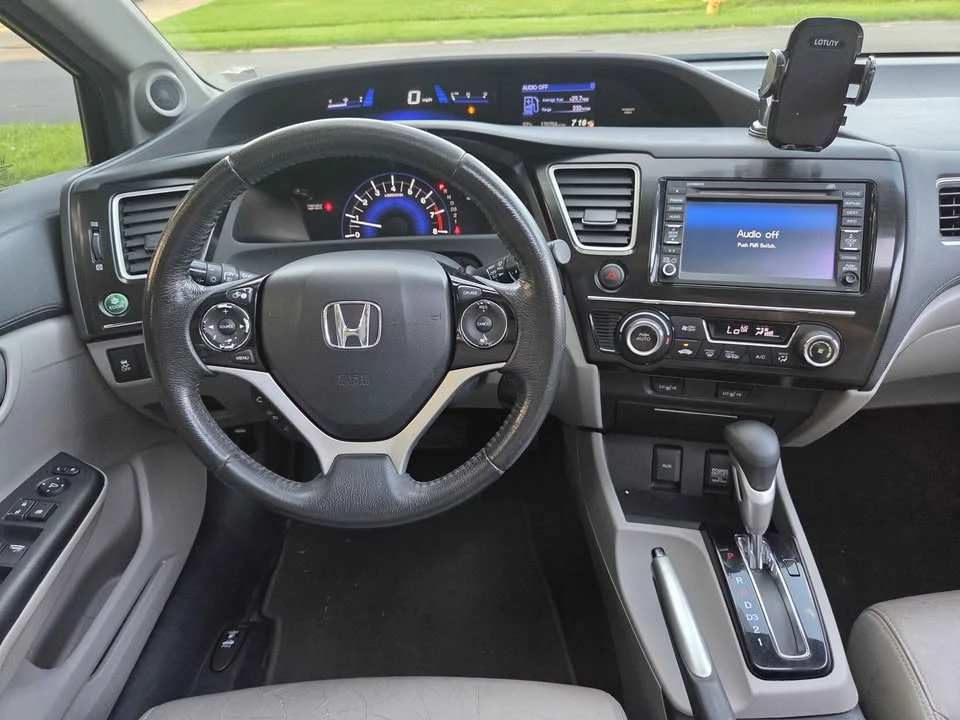 2013 Honda Civic 9th Gen - Image 7 of 11