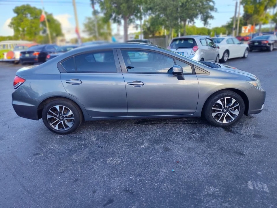 2013 Honda Civic 9th Gen - Image 6 of 19