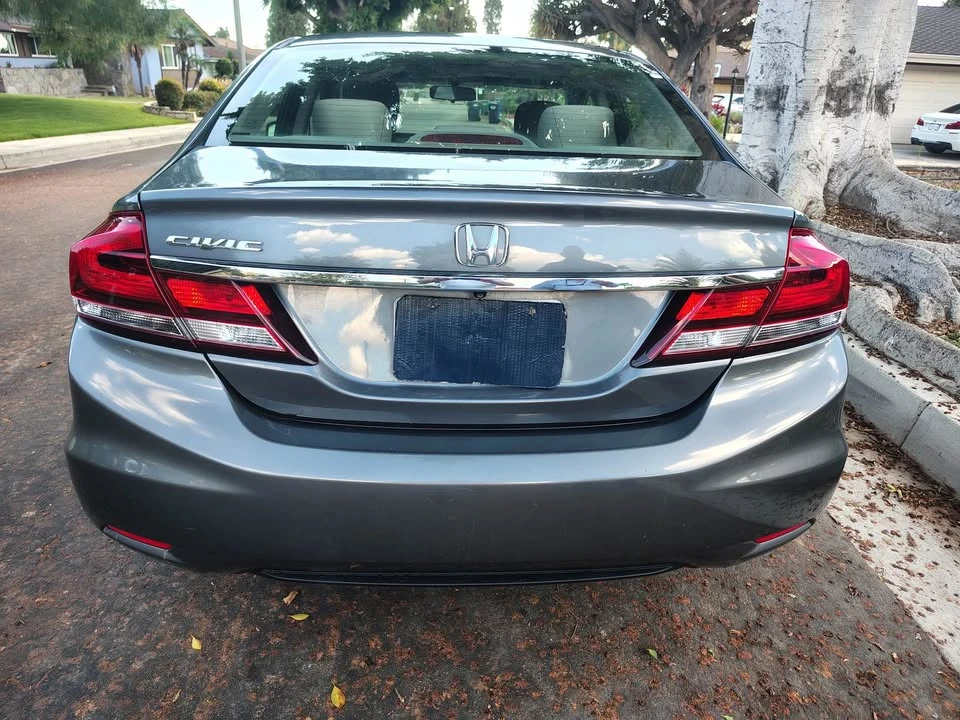 2013 Honda Civic 9th Gen - Image 4 of 10