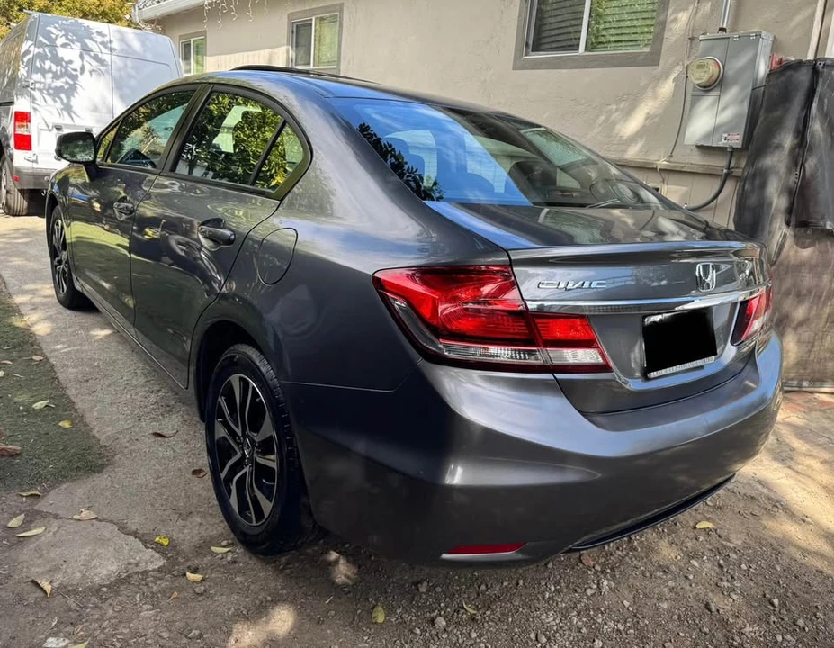 2013 Honda Civic 9th Gen - Image 11 of 15