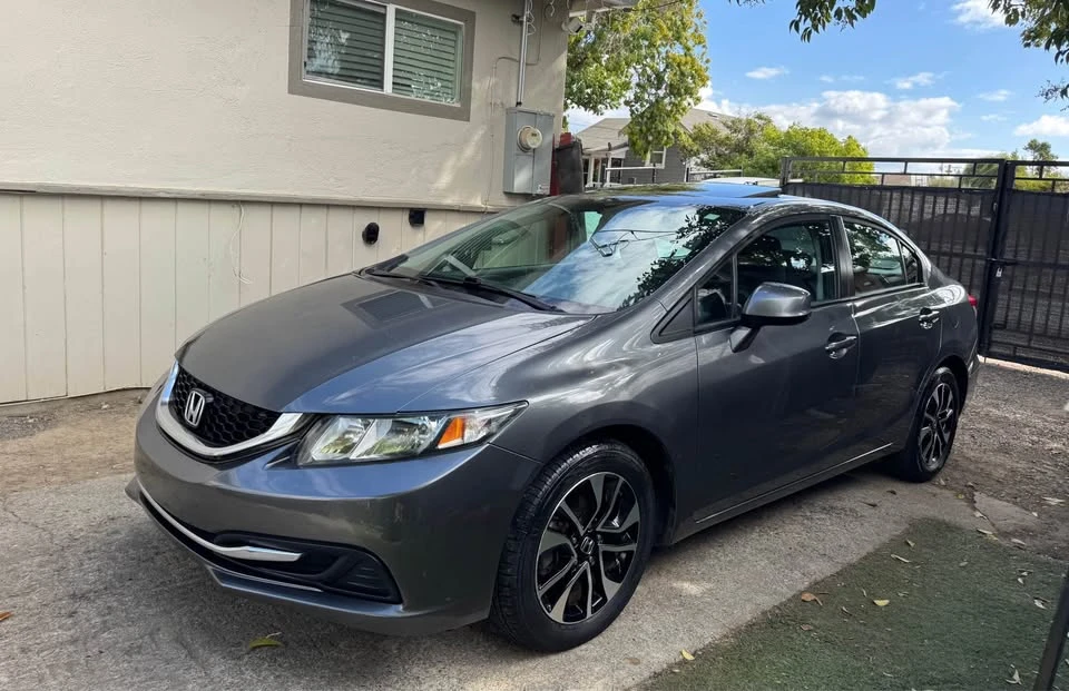 2013 Honda Civic 9th Gen - Image 6 of 15