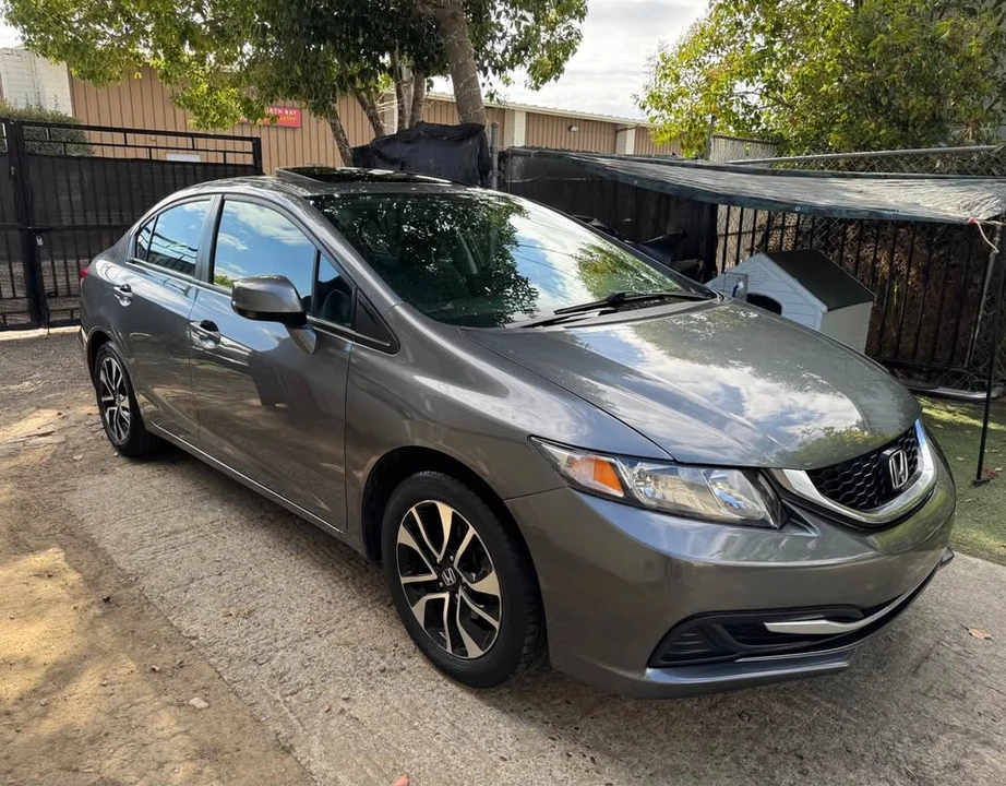 2013 Honda Civic 9th Gen - Image 7 of 15