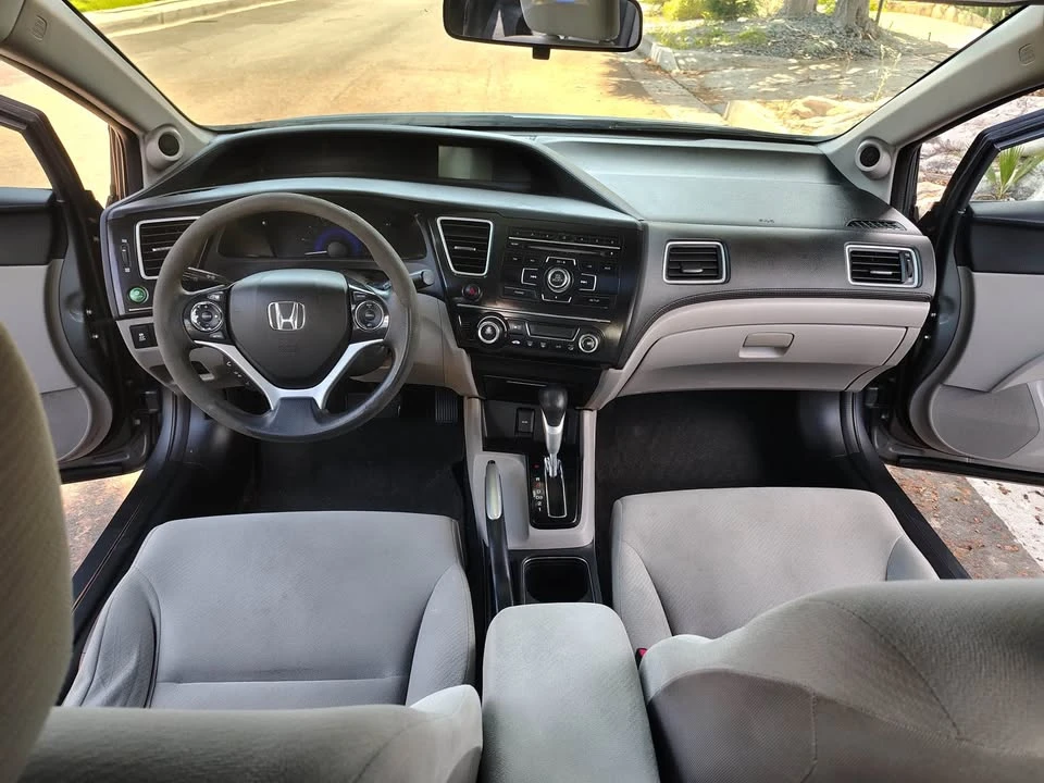 2013 Honda Civic 9th Gen - Image 8 of 10