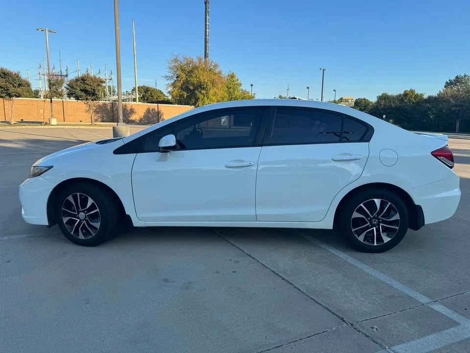 2013 Honda Civic 9th Gen - Image 2 of 16