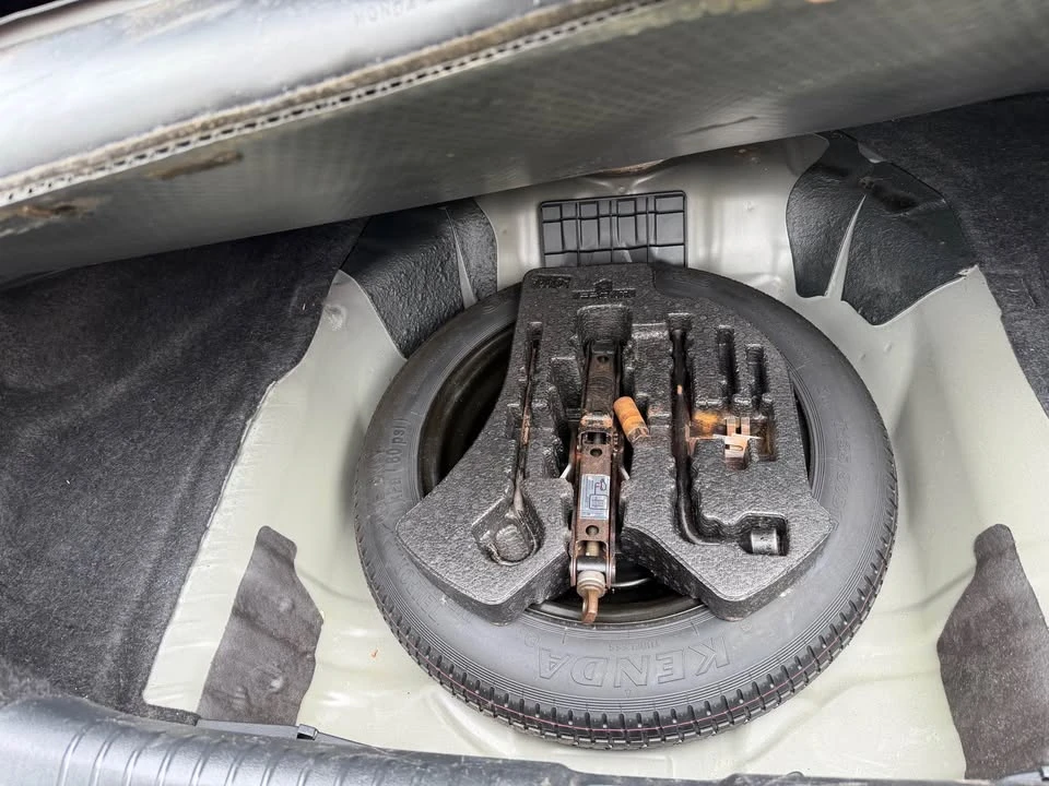 2013 Honda Civic 9th Gen - Image 14 of 16