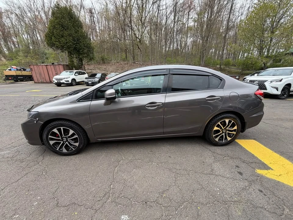2013 Honda Civic 9th Gen - Image 2 of 16