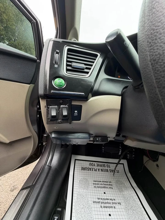 2013 Honda Civic 9th Gen - Image 8 of 16