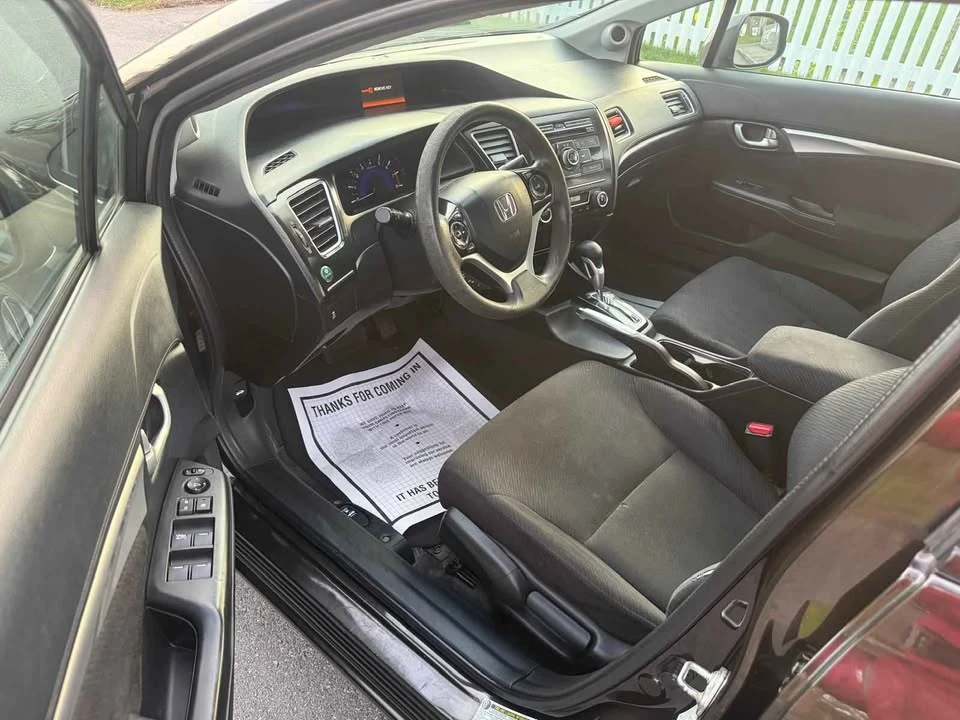 2013 Honda Civic 9th Gen - Image 7 of 9