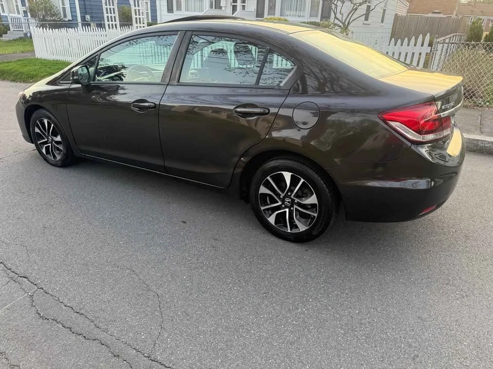 2013 Honda Civic 9th Gen - Image 8 of 9
