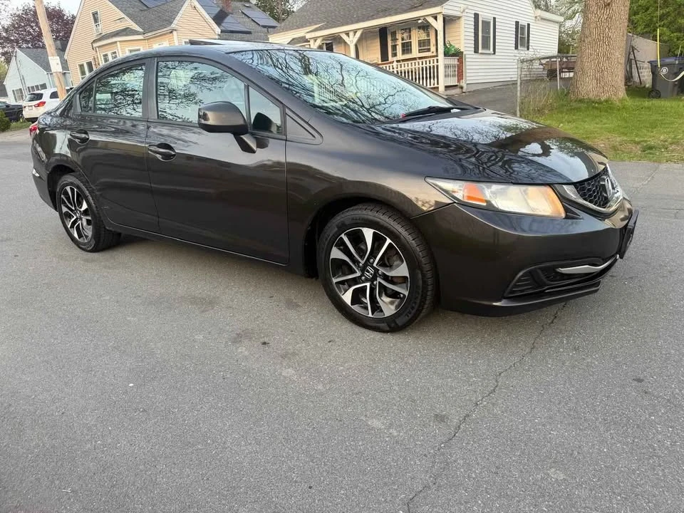 2013 Honda Civic 9th Gen - Image 3 of 9