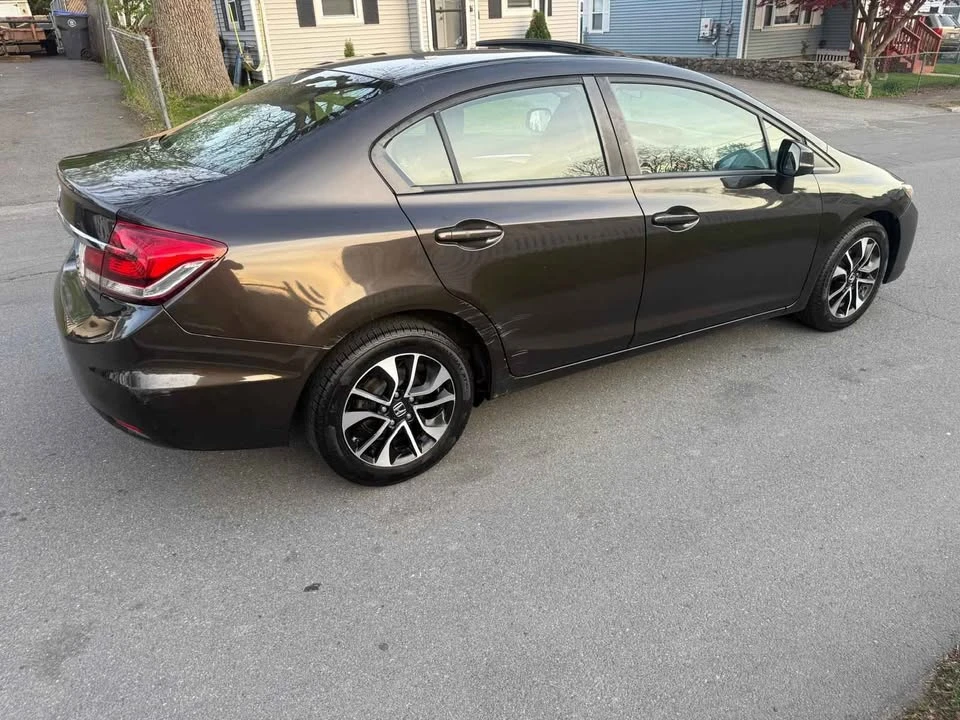 2013 Honda Civic 9th Gen - Image 6 of 9