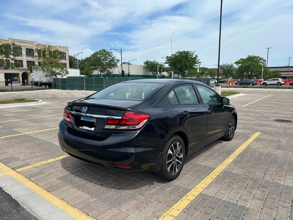 2013 Honda Civic 9th Gen - Image 4 of 17
