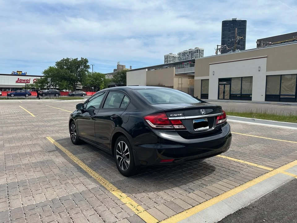 2013 Honda Civic 9th Gen - Image 3 of 17