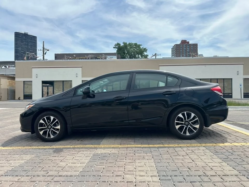 2013 Honda Civic 9th Gen - Image 2 of 17