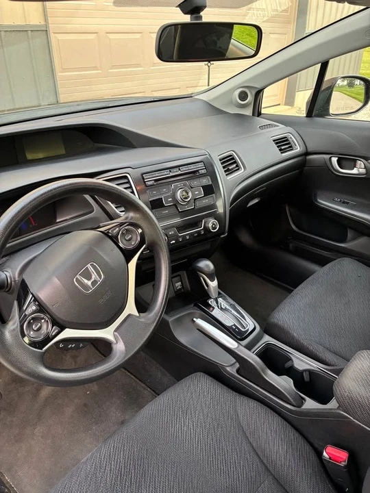 2013 Honda Civic 9th Gen - Image 7 of 14