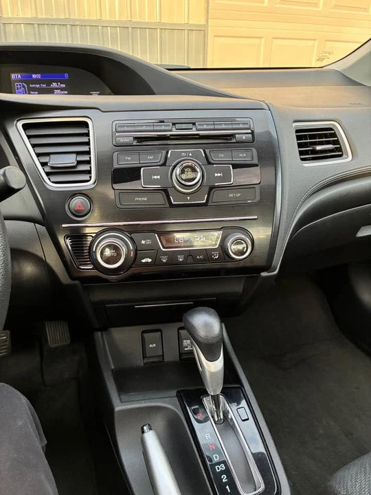 2013 Honda Civic 9th Gen - Image 11 of 14