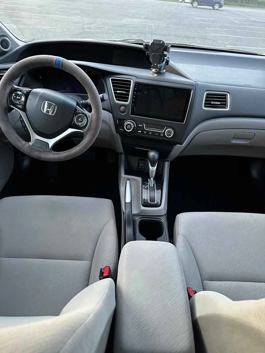 2013 Honda Civic 9th Gen - Image 11 of 15