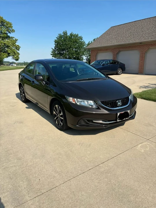 2013 Honda Civic 9th Gen - Image 2 of 14