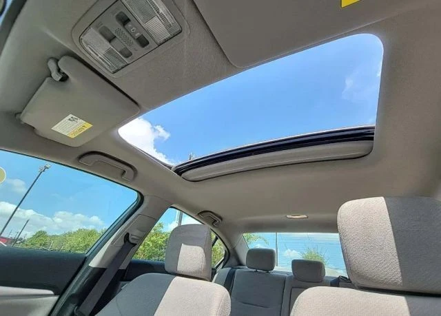 2013 Honda Civic 9th Gen - Image 8 of 16
