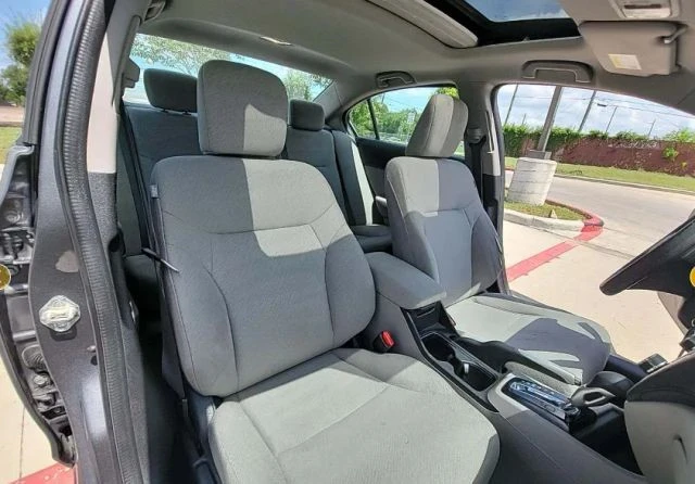 2013 Honda Civic 9th Gen - Image 9 of 16
