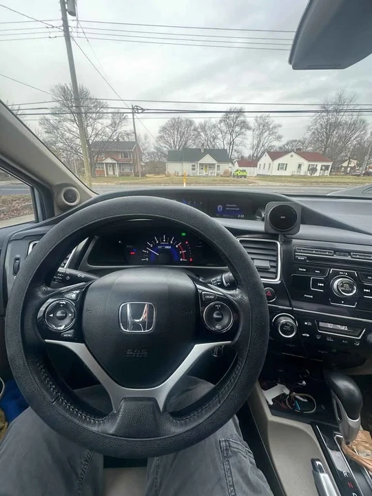 2013 Honda Civic 9th Gen - Image 11 of 12