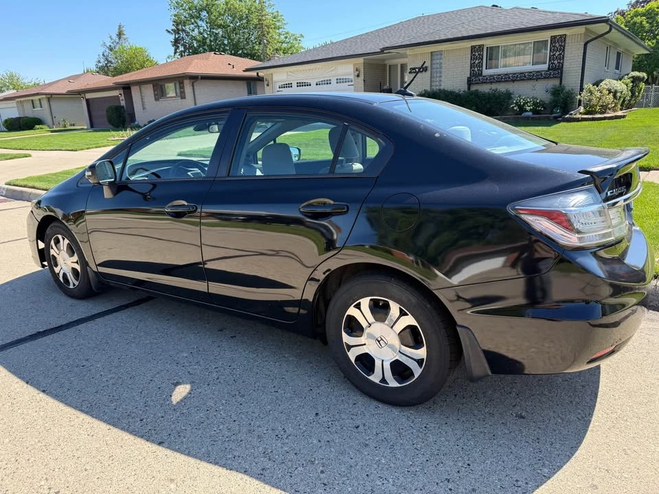 2013 Honda Civic 9th Gen - Image 2 of 4