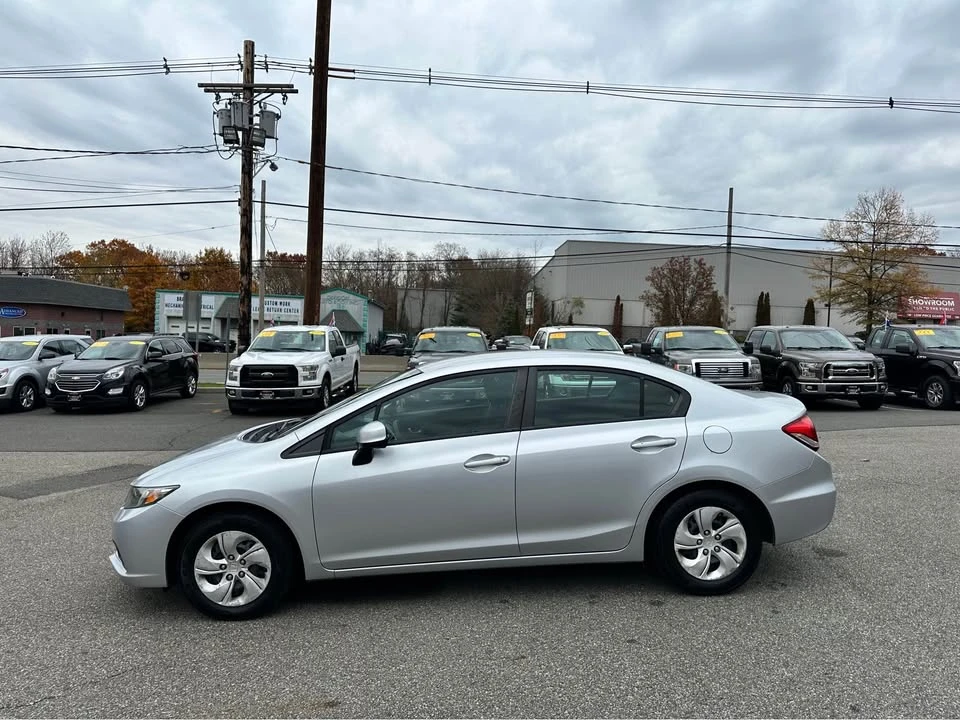 2013 Honda Civic 9th Gen - Image 2 of 20