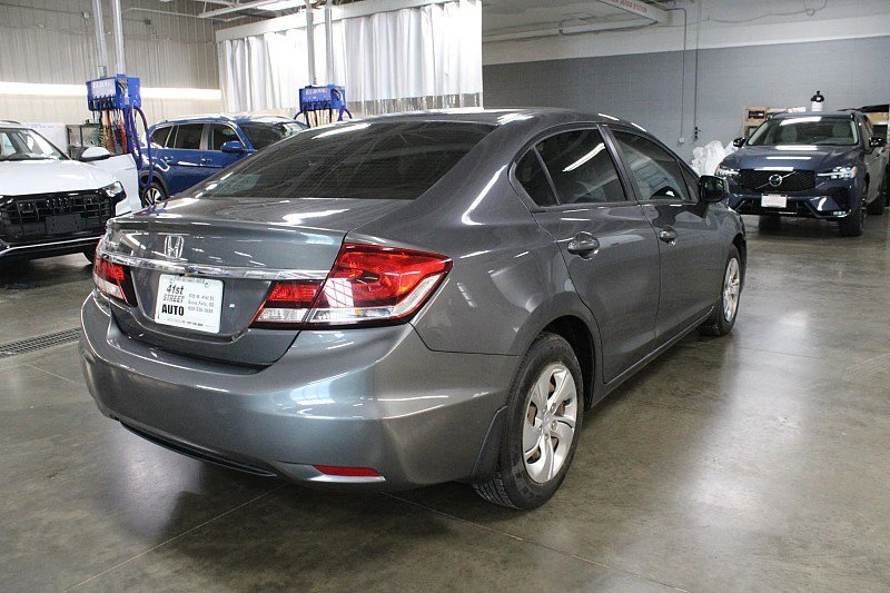 2013 Honda Civic 9th Gen - Image 9 of 14