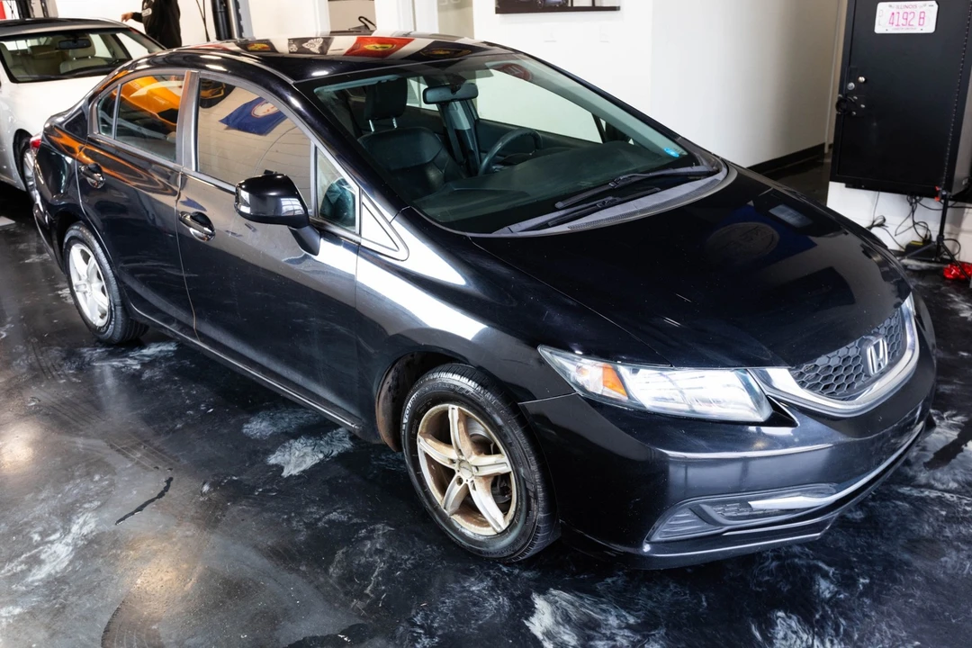 2013 Honda Civic 9th Gen - Image 17 of 31
