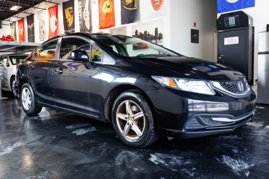 2013 Honda Civic 9th Gen - Image 16 of 31