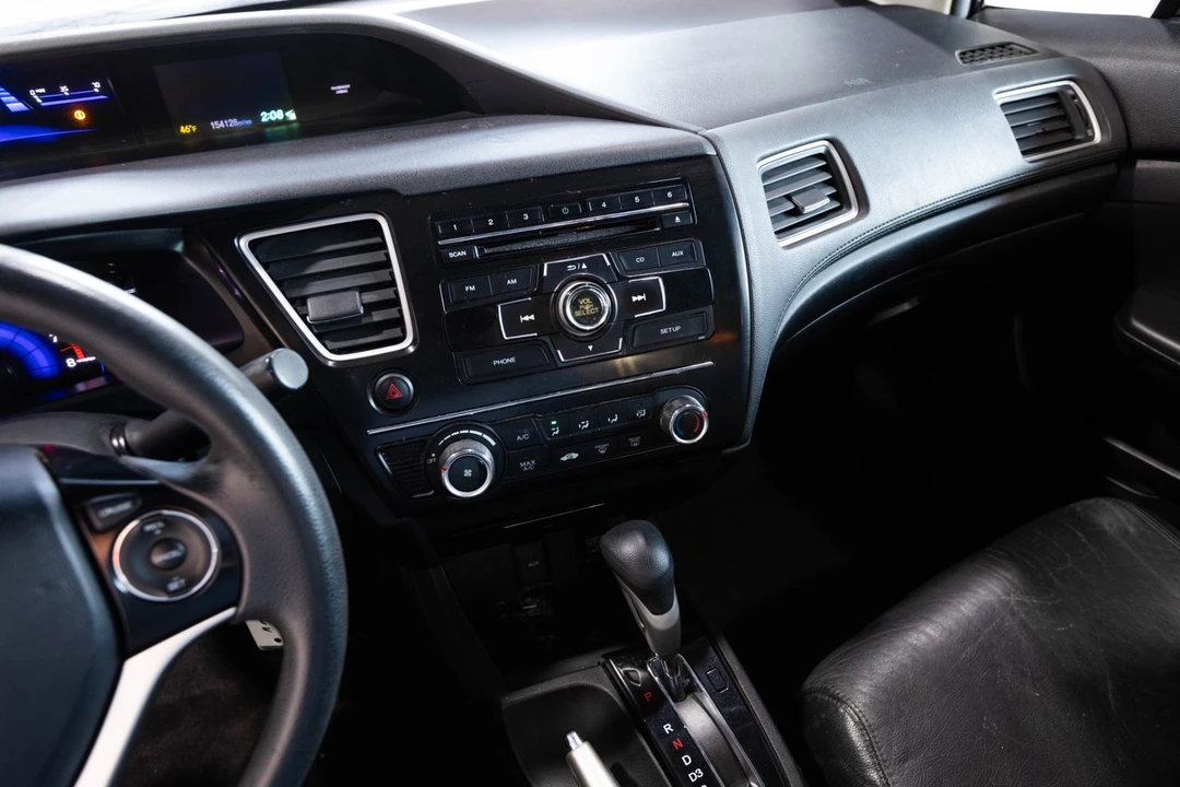 2013 Honda Civic 9th Gen - Image 25 of 31