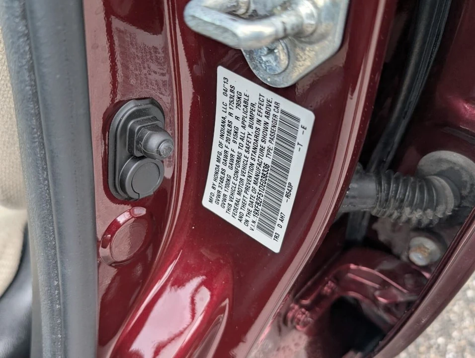 2013 Honda Civic 9th Gen - Image 17 of 21