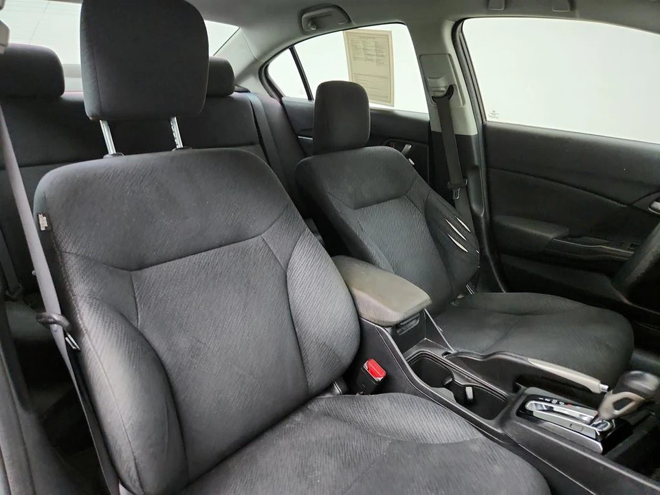 2013 Honda Civic 9th Gen - Image 24 of 31