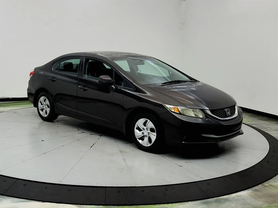 2013 Honda Civic 9th Gen - Image 3 of 31