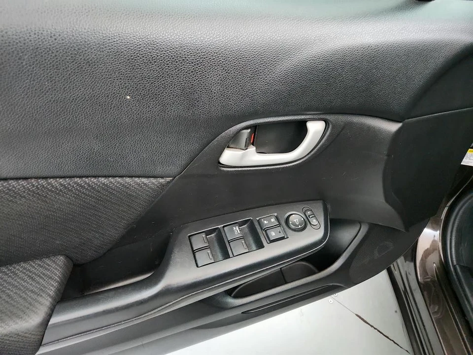 2013 Honda Civic 9th Gen - Image 19 of 31