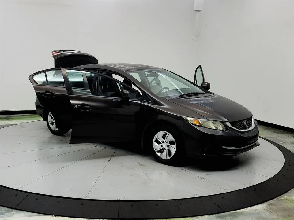 2013 Honda Civic 9th Gen - Image 10 of 31