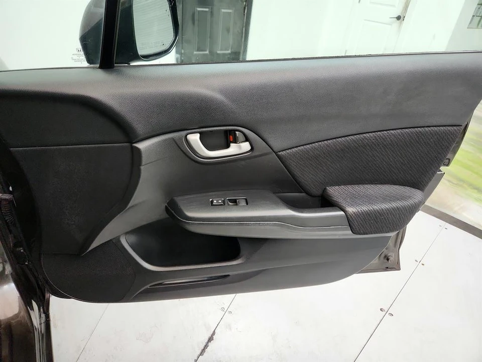 2013 Honda Civic 9th Gen - Image 25 of 31