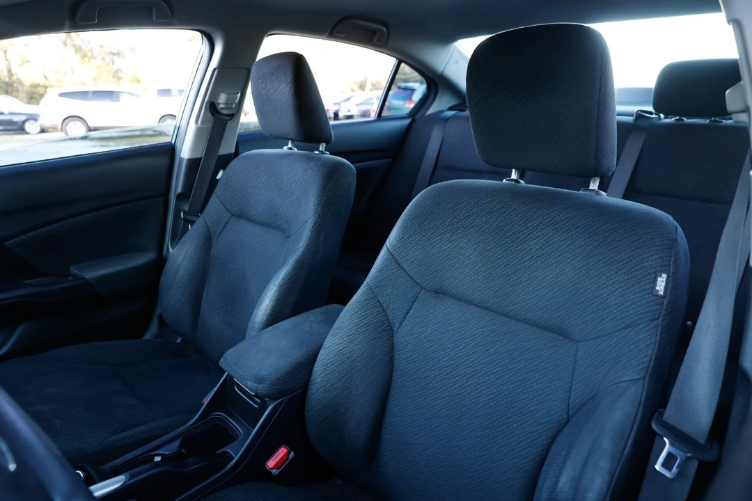 2013 Honda Civic 9th Gen - Image 6 of 12